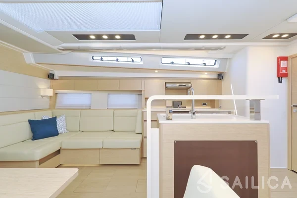 Hanse 588 - Yacht Charter Sailica