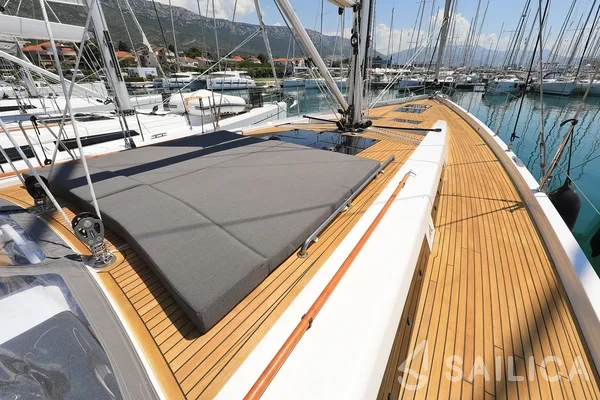 Hanse 588 - Yacht Charter Sailica