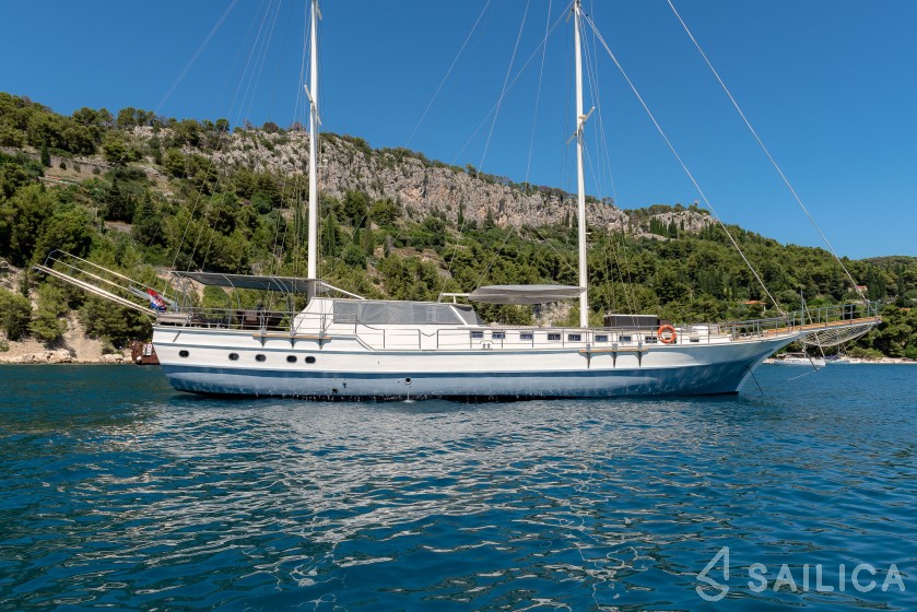 Gulet - Yacht Charter Sailica