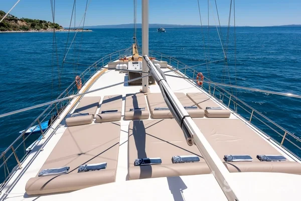 Gulet - Yacht Charter Sailica