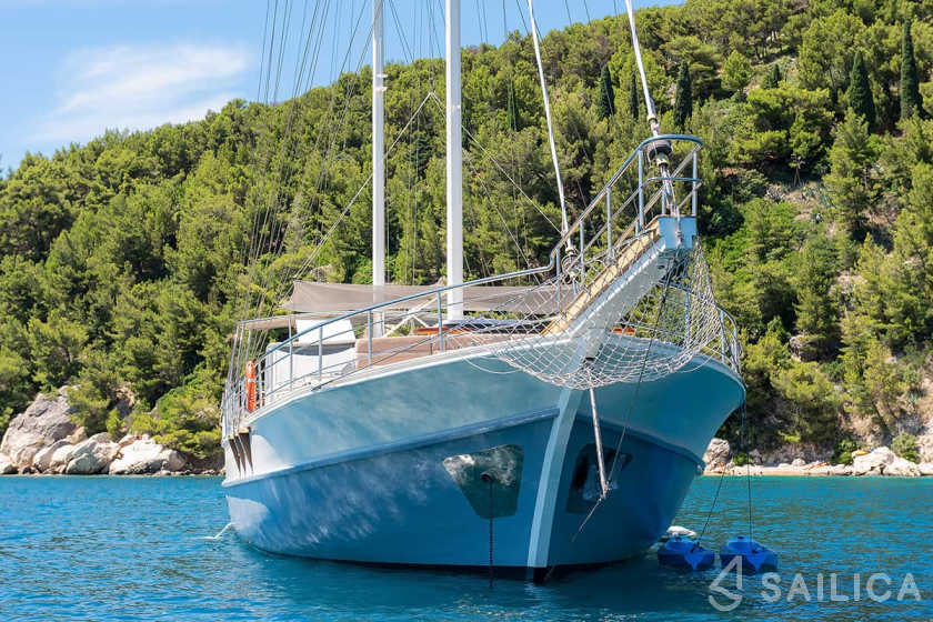 Gulet - Yacht Charter Sailica