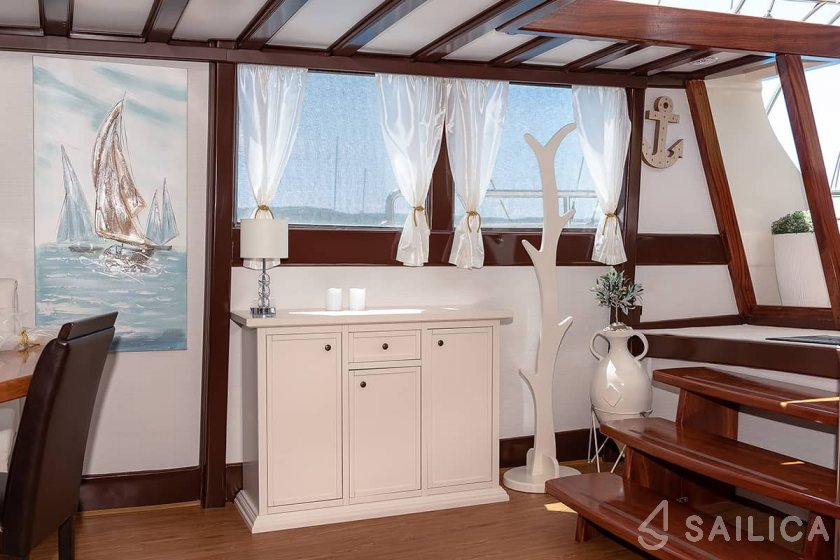 Gulet - Yacht Charter Sailica