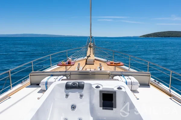 Gulet - Yacht Charter Sailica