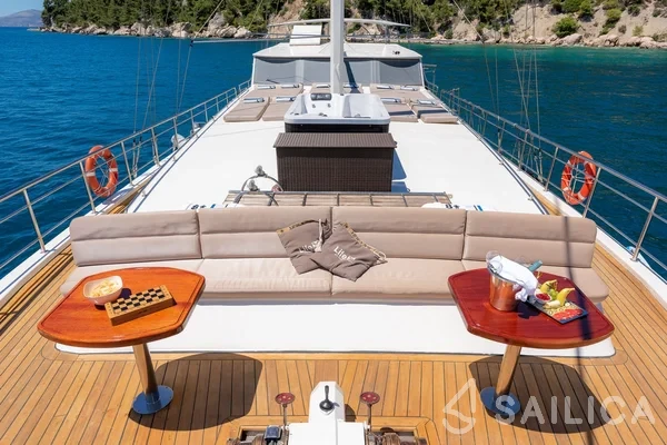 Gulet - Yacht Charter Sailica