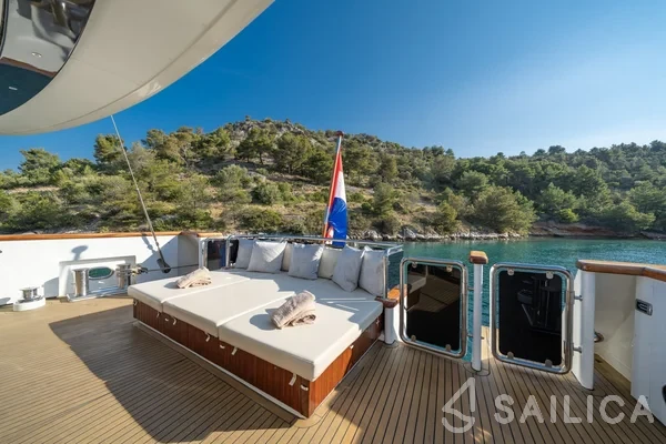 Gulet - Yacht Charter Sailica