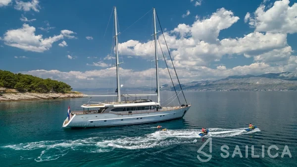 Gulet - Yacht Charter Sailica
