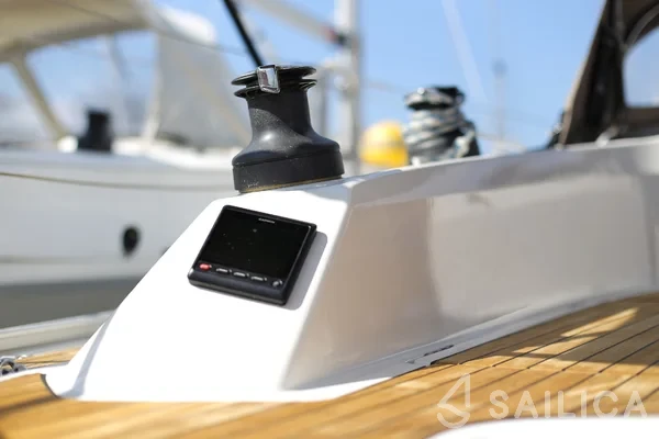 Bavaria 33 Cruiser - Yacht Charter Sailica