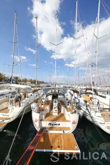 Bavaria 33 Cruiser - Yacht Charter Sailica