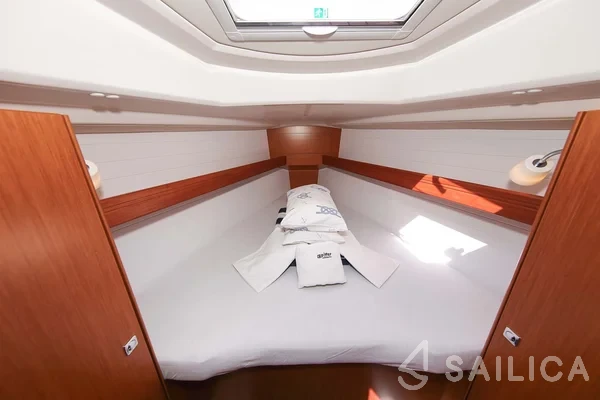 Bavaria 33 Cruiser - Yacht Charter Sailica