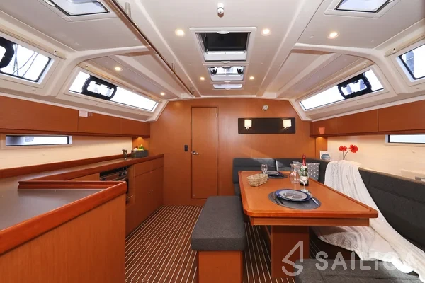 Bavaria 46 Cruiser - Yacht Charter Sailica