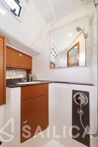 Bavaria 46 Cruiser - Yacht Charter Sailica
