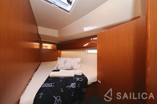 Bavaria 46 Cruiser - Yacht Charter Sailica