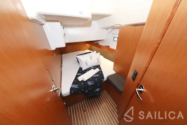 Bavaria 46 Cruiser - Yacht Charter Sailica