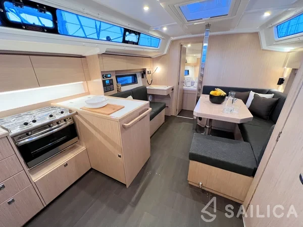 Bavaria C38 - Yacht Charter Sailica