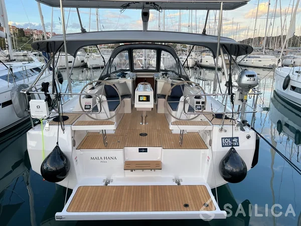 Bavaria C38 - Yacht Charter Sailica