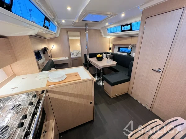 Bavaria C38 - Yacht Charter Sailica