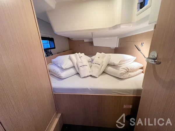 Bavaria C38 - Yacht Charter Sailica