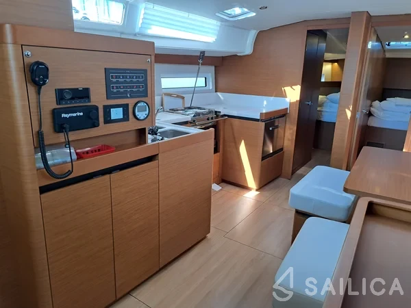 Sun Odyssey 490 - Yacht Charter Sailica