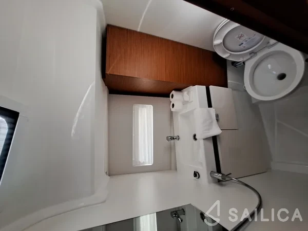 Sun Odyssey 490 - Yacht Charter Sailica