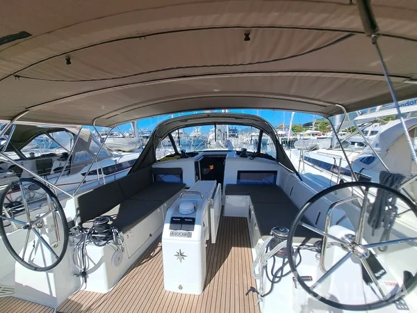 Sun Odyssey 490 - Yacht Charter Sailica