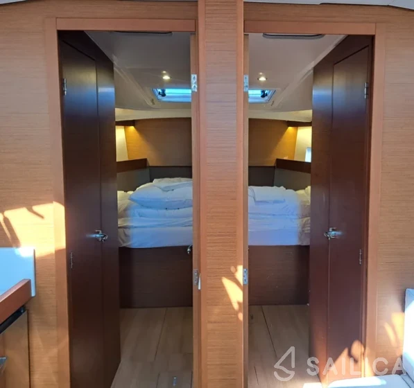 Sun Odyssey 490 - Yacht Charter Sailica