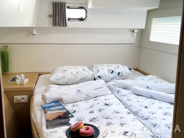 Lagoon 40 - Yacht Charter Sailica