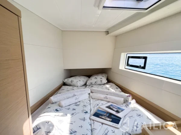 Lagoon 40 - Yacht Charter Sailica