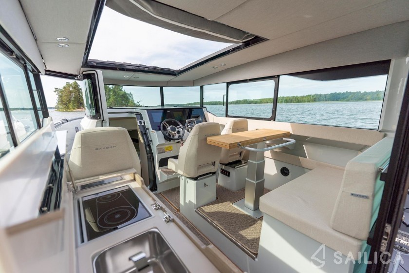 Saxdor 320 GTO - Yacht Charter Sailica