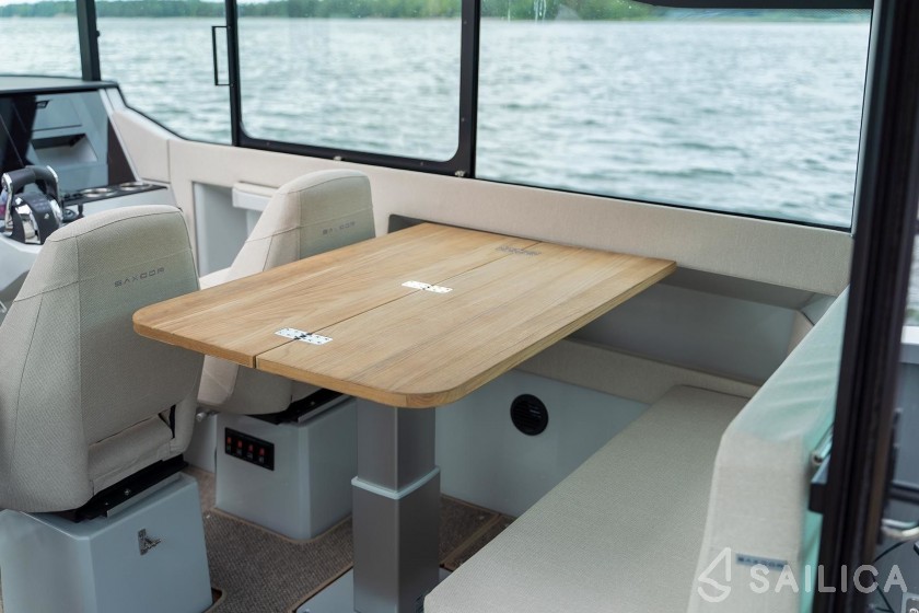 Saxdor 320 GTO - Yacht Charter Sailica