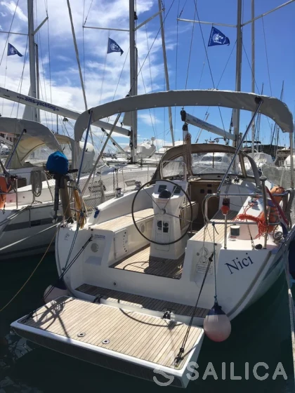 Bavaria 32 Cruiser - Yacht Charter Sailica