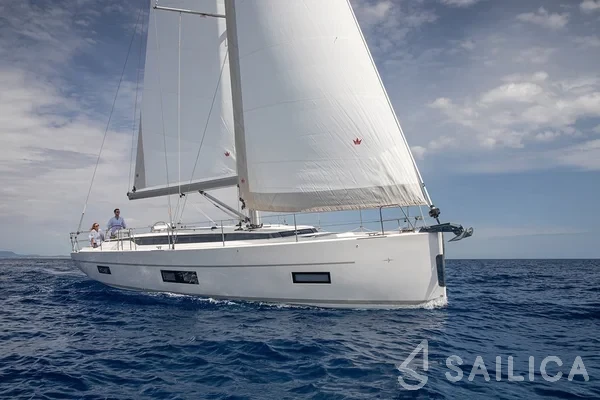 Bavaria C45 - Yacht Charter Sailica