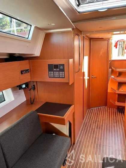 Bavaria C45 - Yacht Charter Sailica