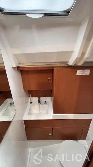 Bavaria C45 - Yacht Charter Sailica