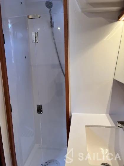 Bavaria C45 - Yacht Charter Sailica