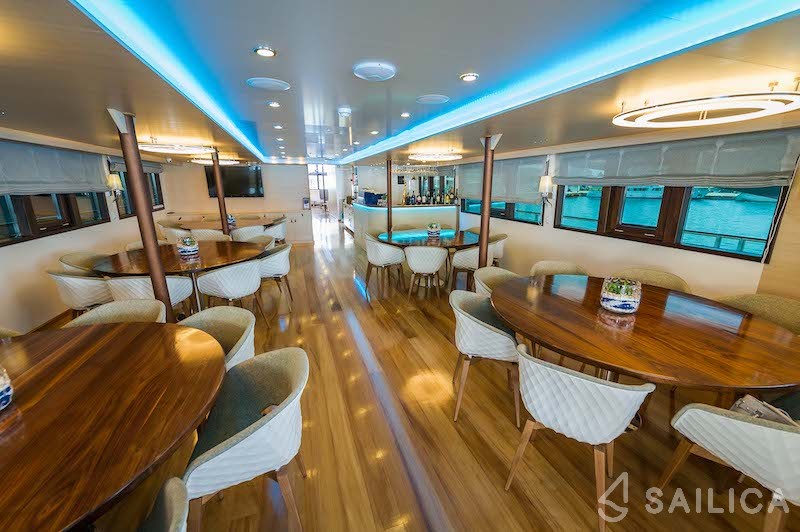 Motoryacht - Yacht Charter Sailica