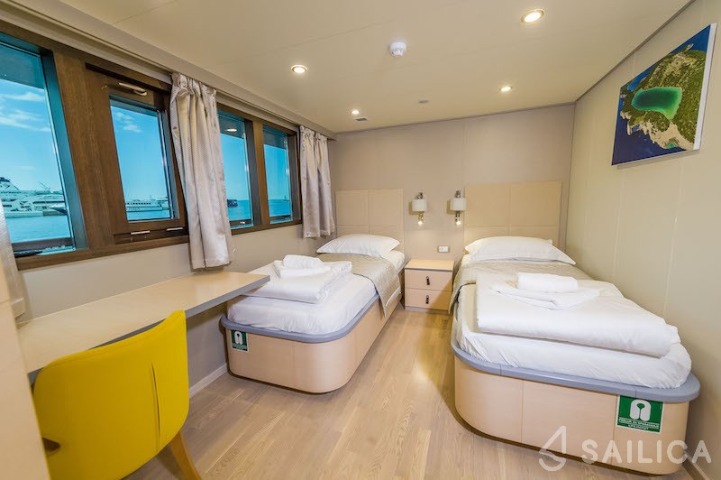 Motoryacht - Yacht Charter Sailica