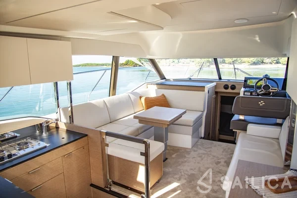 Prestige 42 Fly - Yacht Charter Sailica