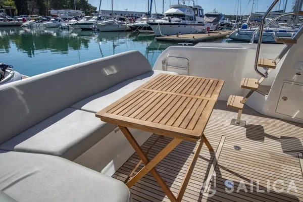Prestige 42 Fly - Yacht Charter Sailica