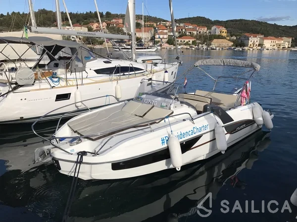 Beneteau Flyer 7.7 SUNdeck - Yacht Charter Sailica
