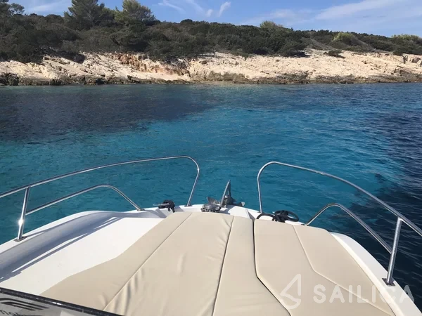 Beneteau Flyer 7.7 SUNdeck - Yacht Charter Sailica