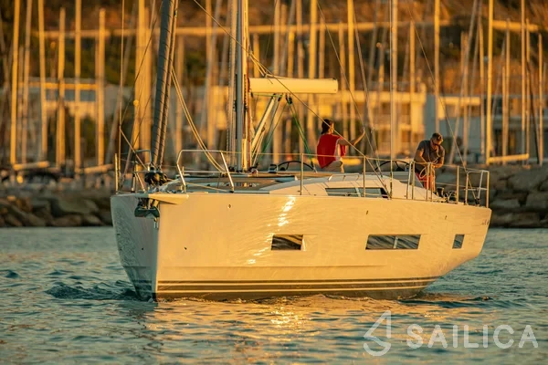 Hanse 460 - Yacht Charter Sailica