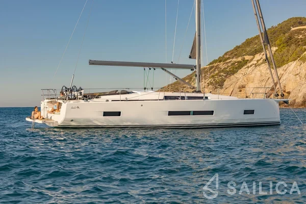 Hanse 460 - Yacht Charter Sailica