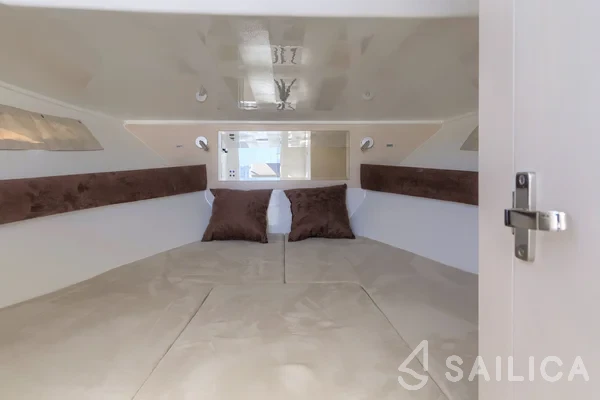 Pacific Craft 750 Sun Cruiser - Yacht Charter Sailica
