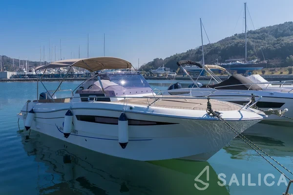 Pacific Craft 750 Sun Cruiser - Yacht Charter Sailica