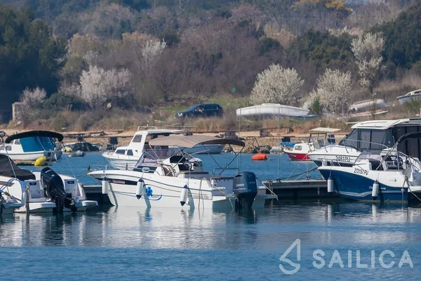 Pacific Craft 750 Sun Cruiser - Yacht Charter Sailica