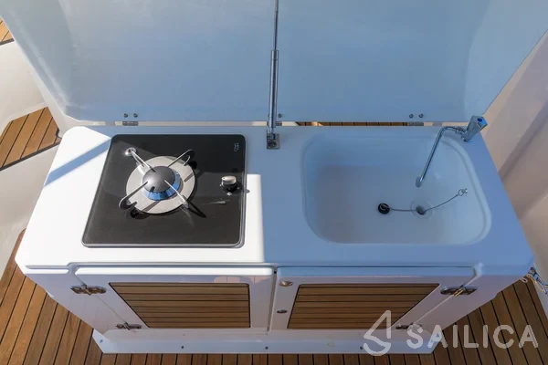 Pacific Craft 750 Sun Cruiser - Yacht Charter Sailica