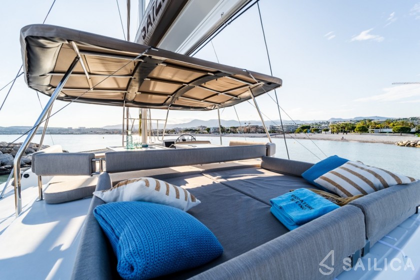 Bali 5.4. - Yacht Charter Sailica