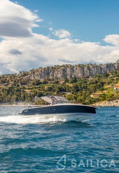 Ryck 280 - Yacht Charter Sailica