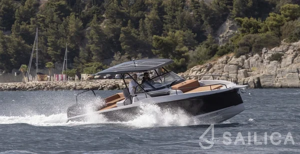 Ryck 280 - Yacht Charter Sailica