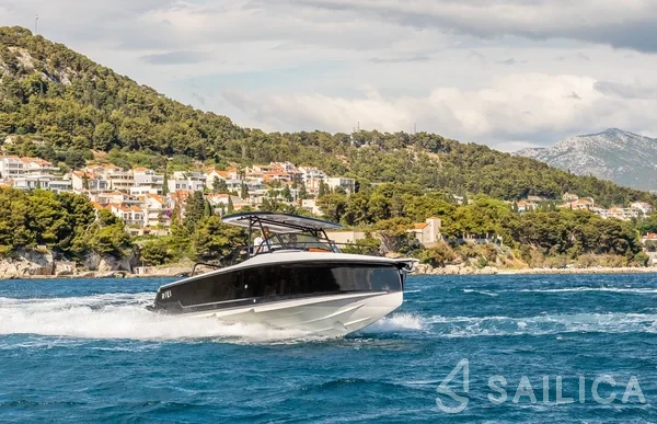 Ryck 280 - Yacht Charter Sailica